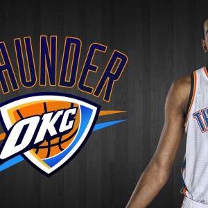 在线体育博彩-金州魔法再现！库里用十五季神话让掘金主场倒戈欢呼，金州魔法！库里十五季神话征服掘金主场