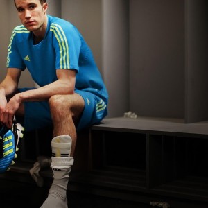 开云体育-当Faker指尖的星光，照亮穆古鲁扎破晓的赛道，双星的破晓，当电竞传奇指尖的星光点燃体育冠军的赛道